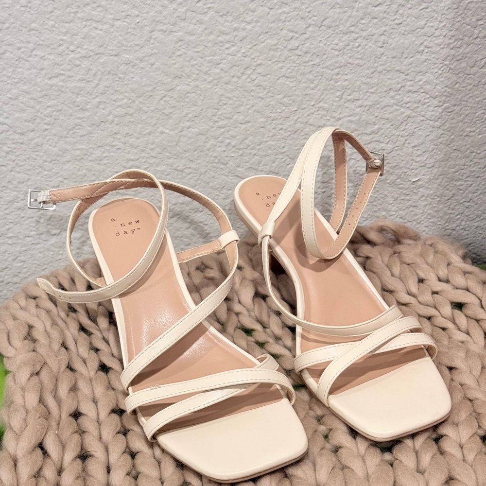 A New Day Women's Cream Strappy Sandal Heels size 10